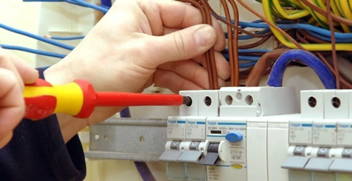 electrician services performing professional electrical panel wiring and connections in Palm Springs, CA